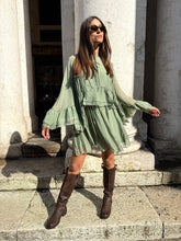 Carica l'immagine nel visualizzatore di Gallery, VESTITO VERDE
